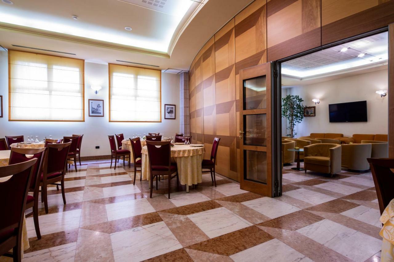 Hotel Persico'S Сан-Джованні-ін-Персічето Екстер'єр фото