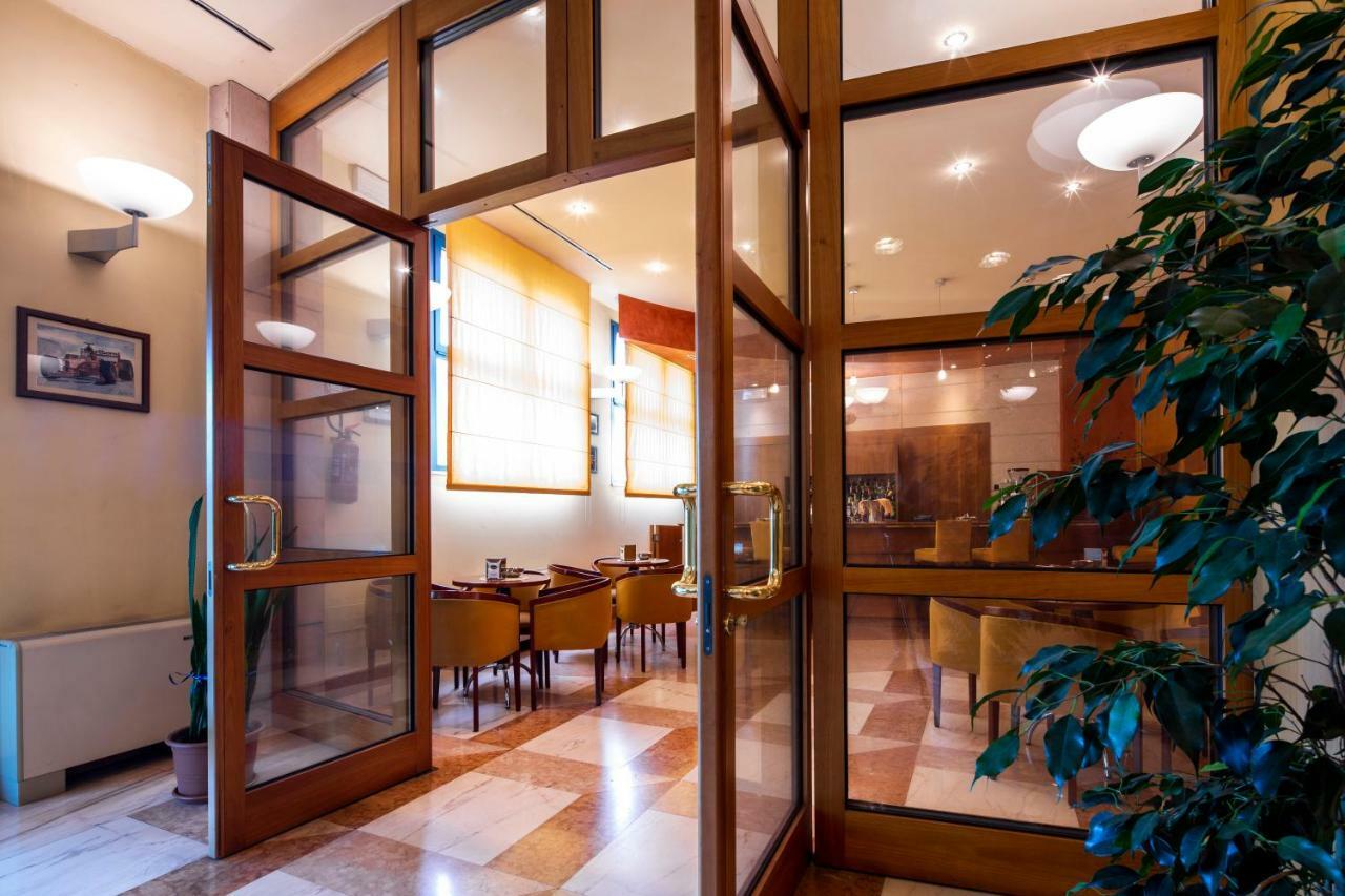 Hotel Persico'S Сан-Джованні-ін-Персічето Екстер'єр фото