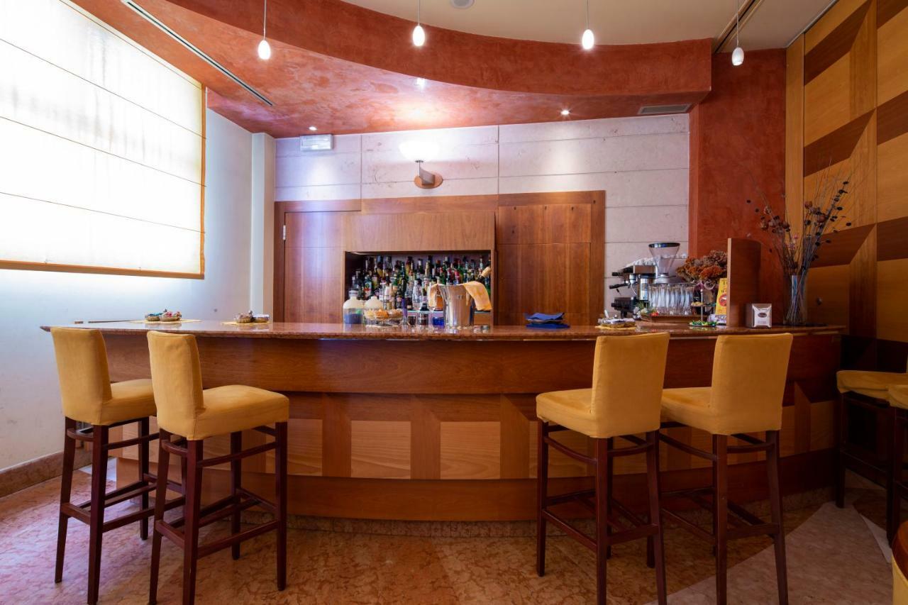 Hotel Persico'S Сан-Джованні-ін-Персічето Екстер'єр фото
