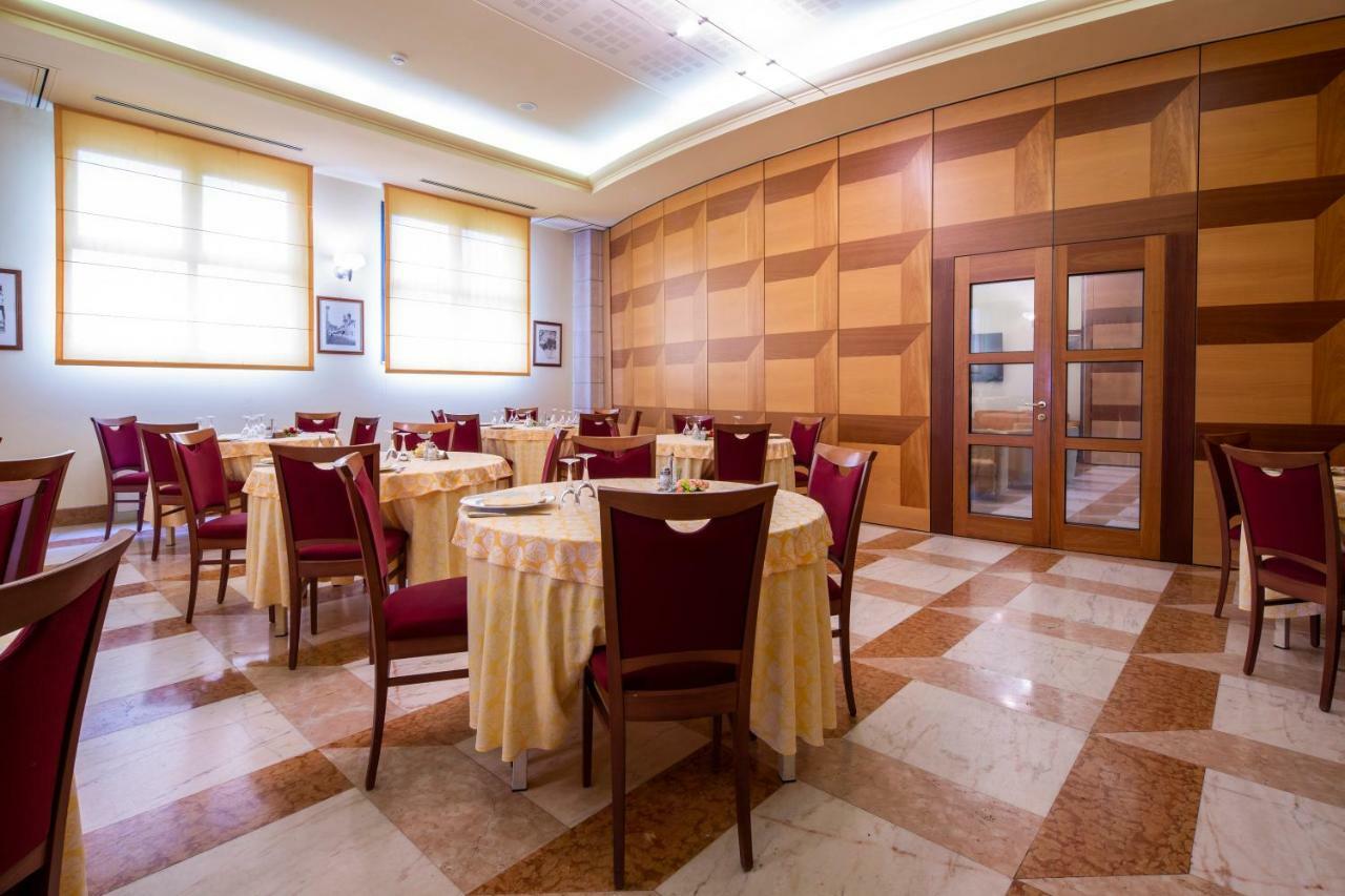 Hotel Persico'S Сан-Джованні-ін-Персічето Екстер'єр фото